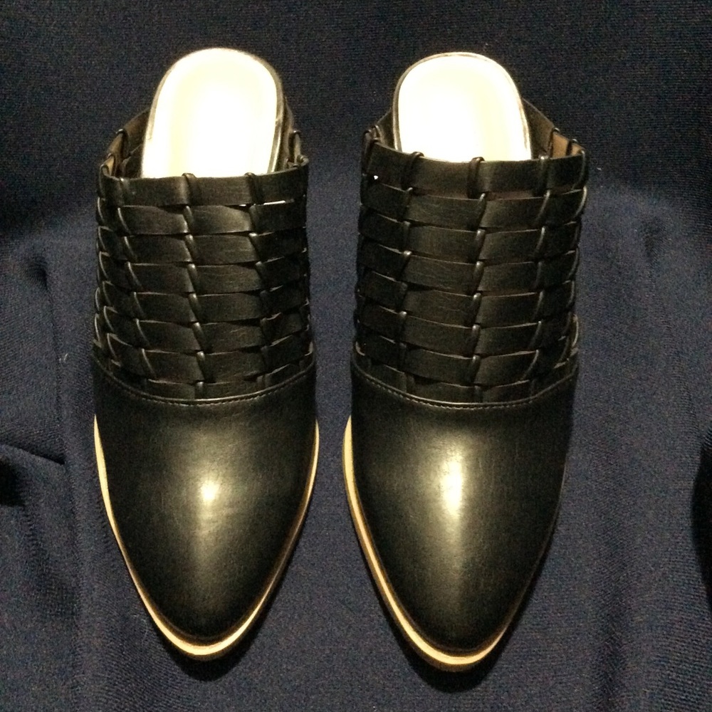 LC Lauren Conrad “Riverbirch” Black Size 9